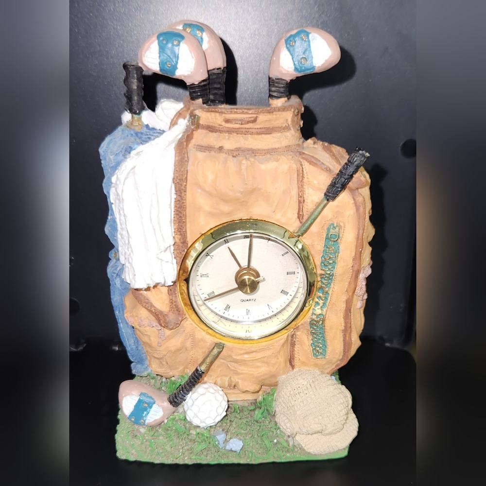 Golf Bag with Clubs Clock, Molded Novelty, Desktop Gift, Home Decor, Collectable